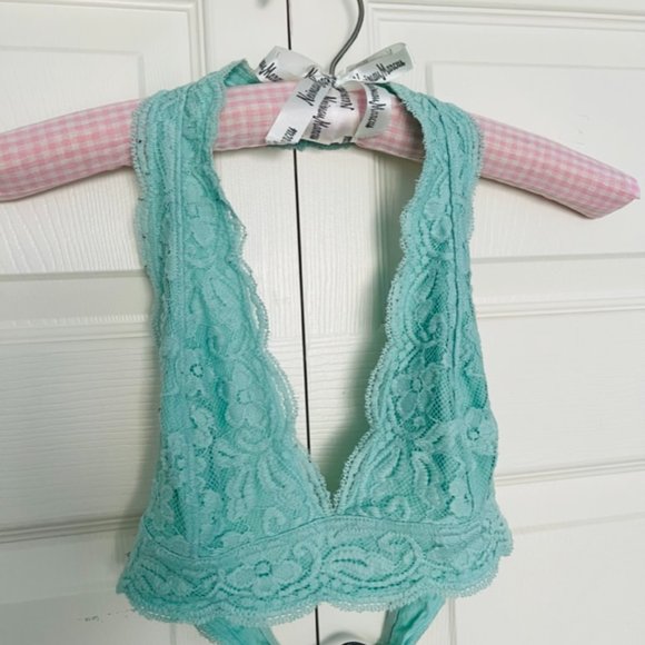 Urban Outfitters Mint Green Halter Lace Bralette - Picture 2 of 8